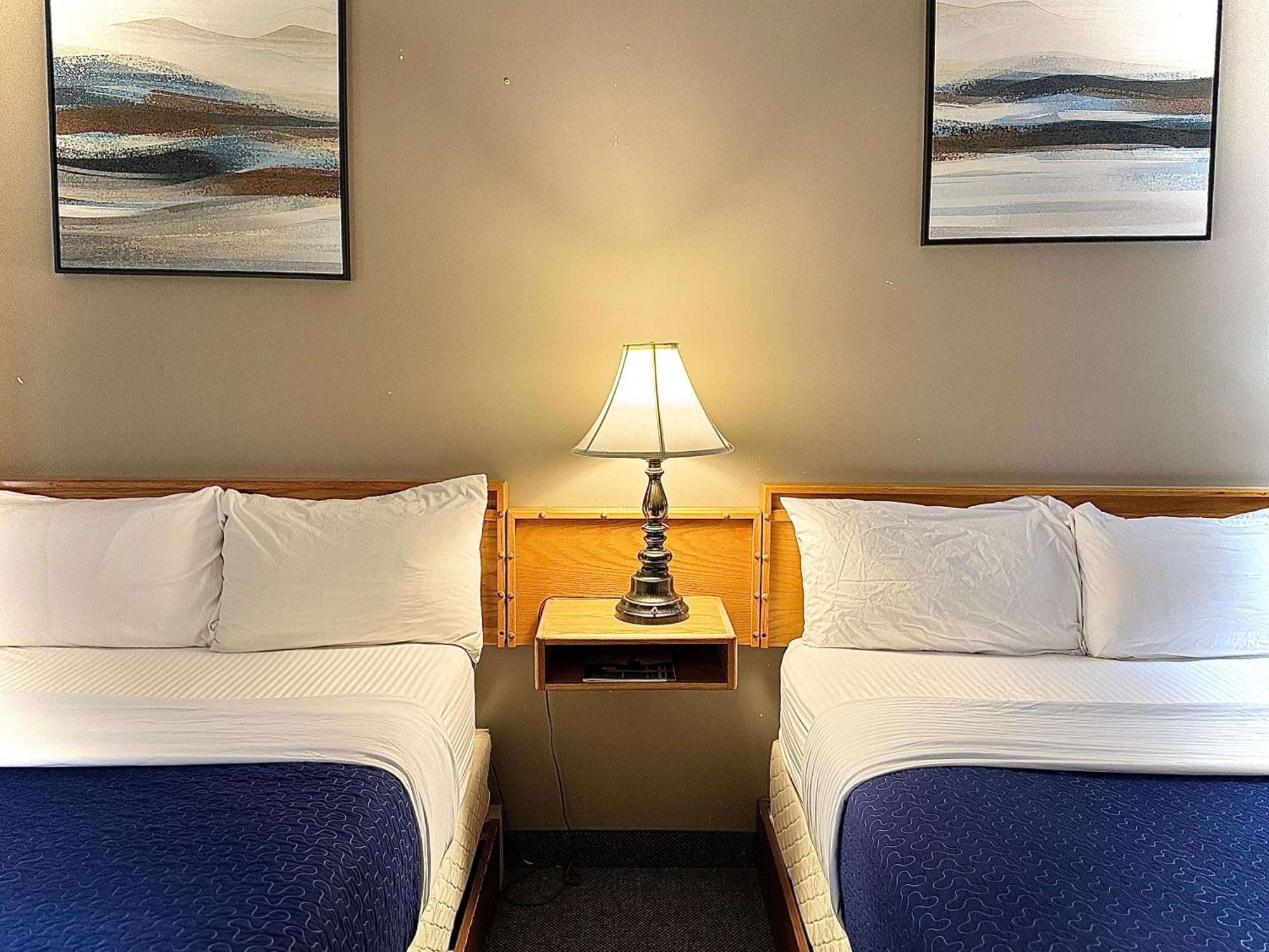 Sunshine Lodge Inn Гибсънс Екстериор снимка
