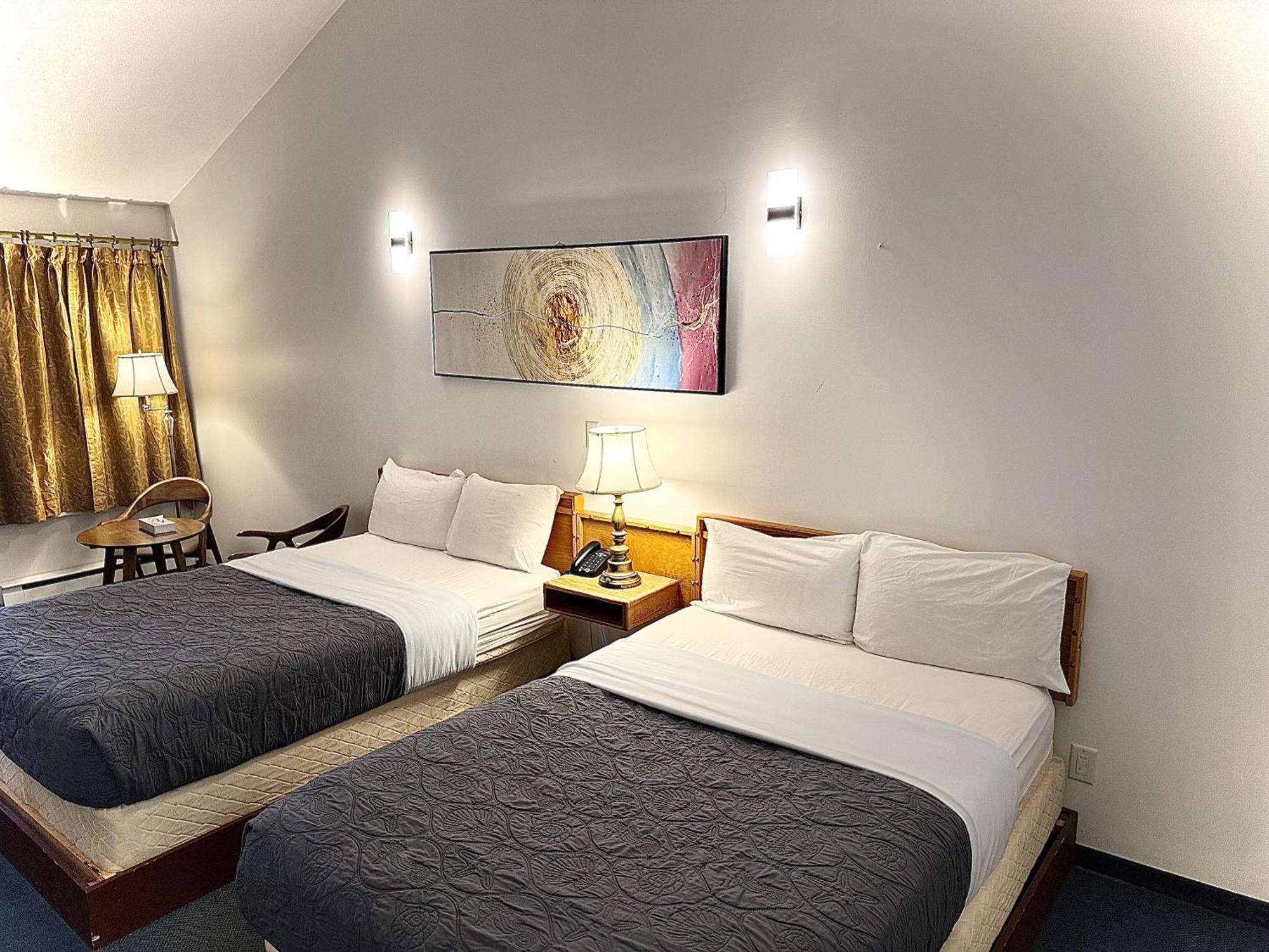 Sunshine Lodge Inn Гибсънс Екстериор снимка