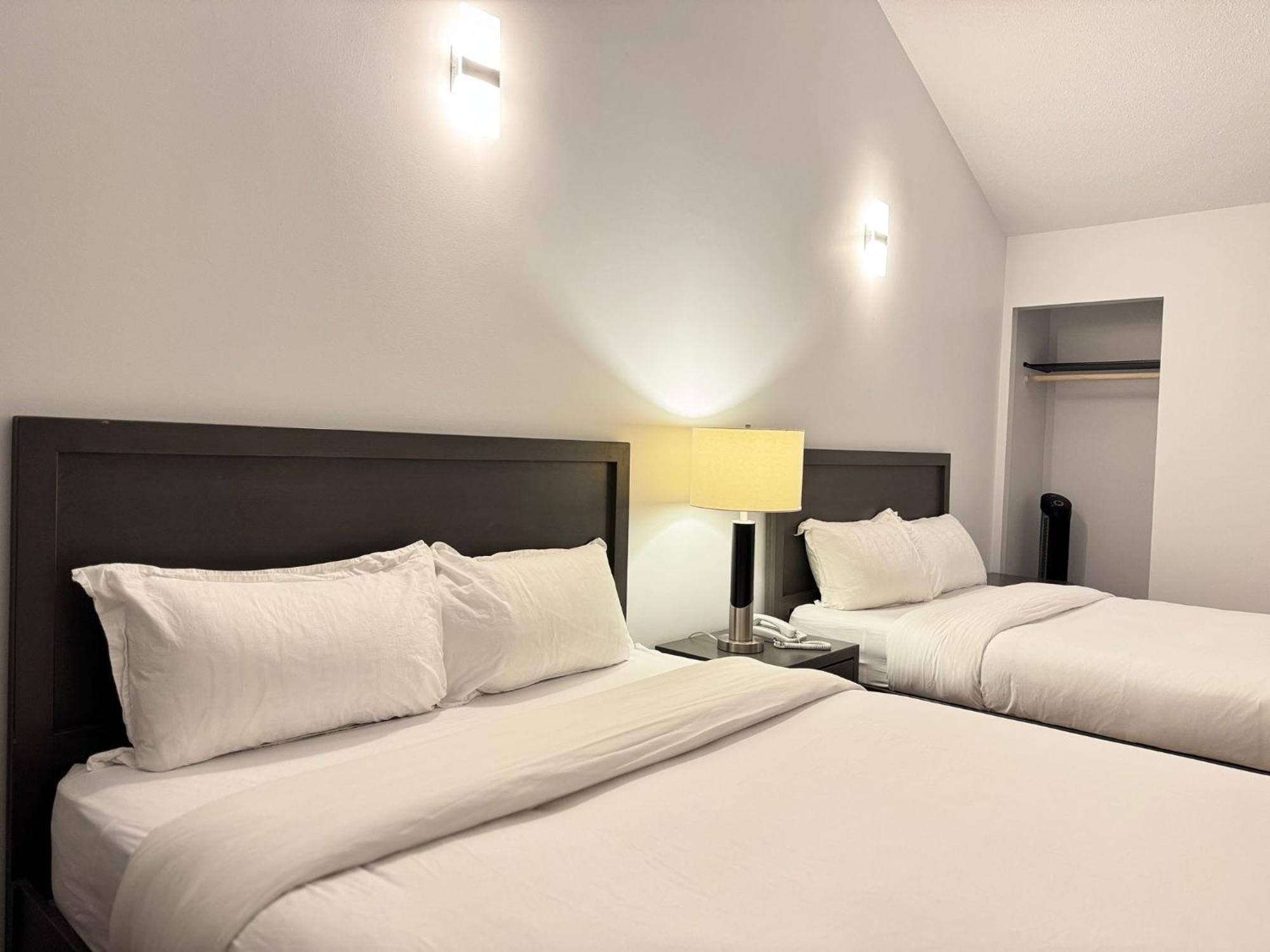 Sunshine Lodge Inn Гибсънс Екстериор снимка